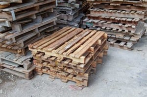 dispose-unwanted-wood-pallets-e1640041916421