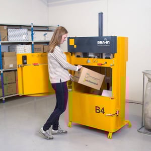 VG-B4_WebCaro01_10_GB_No1-Bramidan-B4-fill-in-cardboard-img-3623-1500x1500-jpg-medium-130